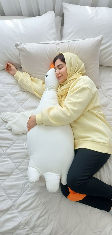 عروسک غازبالشت بغلی